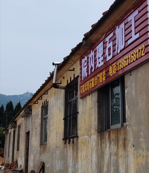 盛泉养老对面车间及库房出租，可分租