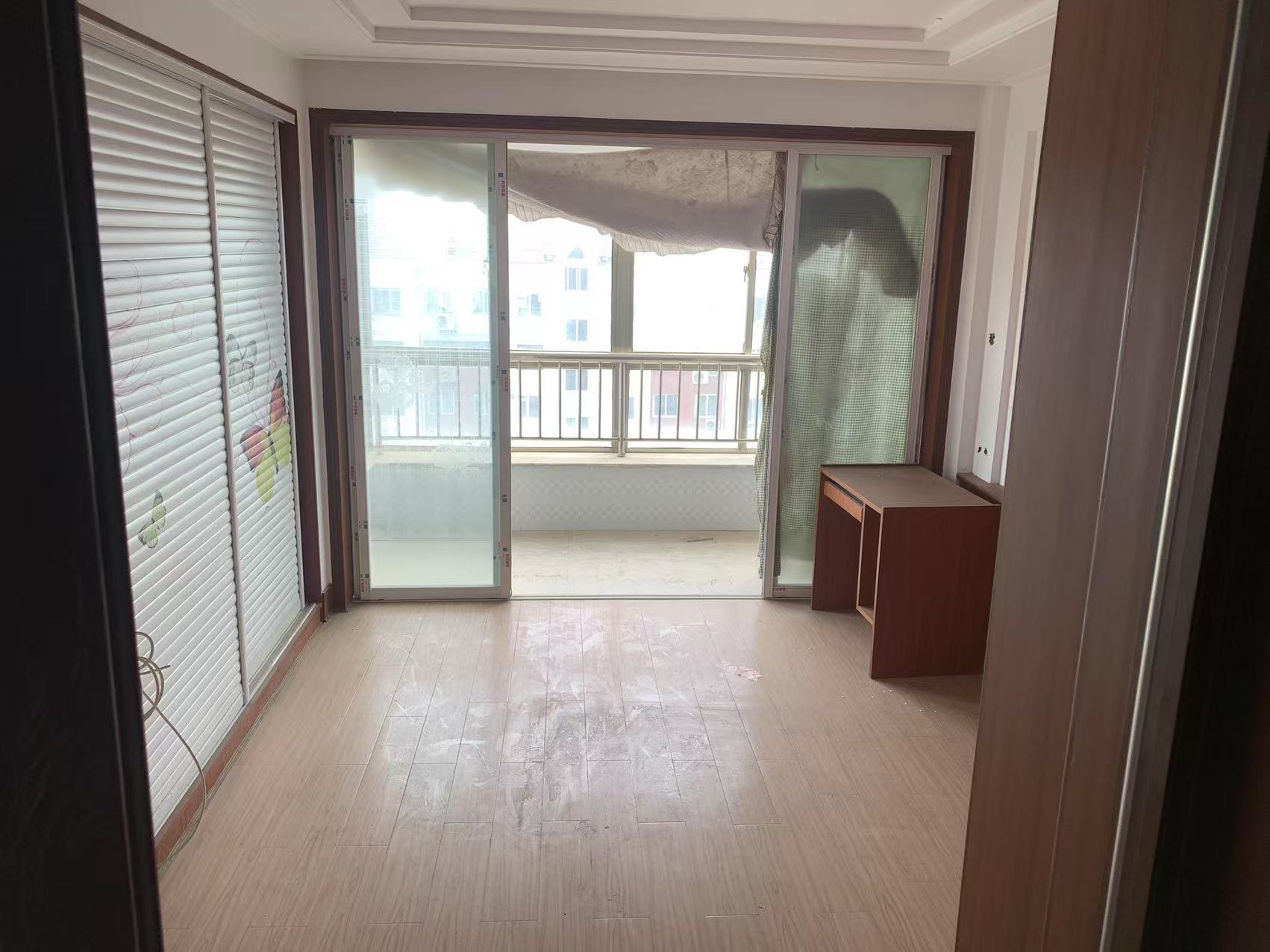 便宜房子一次也没住过