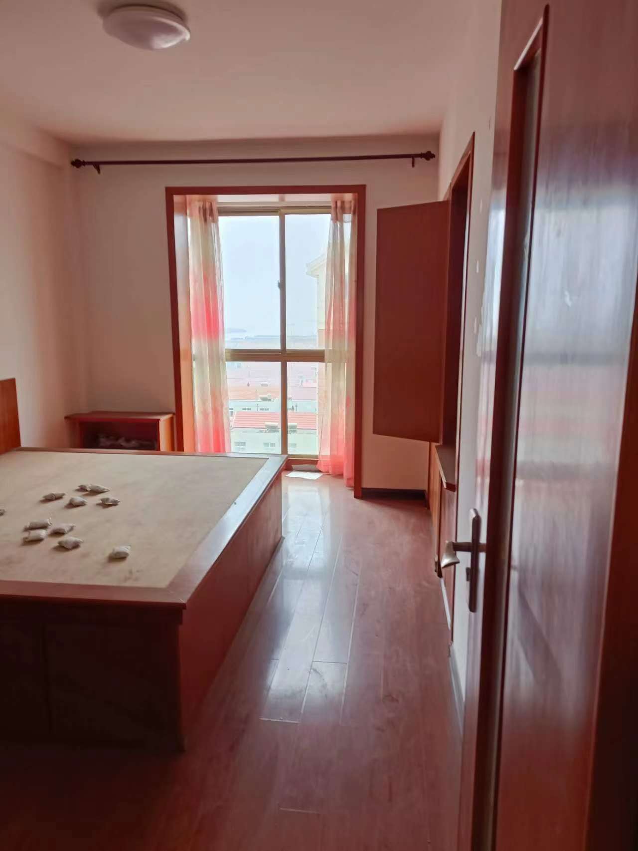 精装未住房屋低价出售