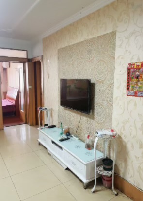 兴隆小区4楼三室