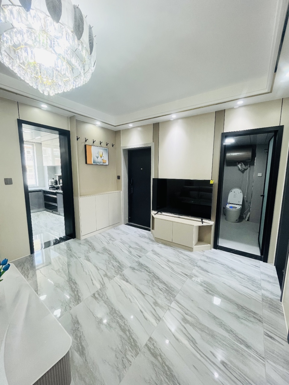 石岛开发区凯旋西区精装三居室出售