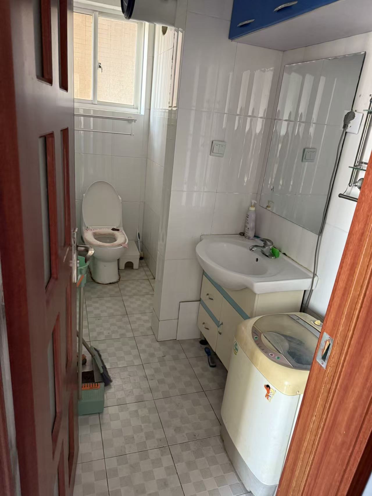 @出租蔚蓝御景一居室小公寓，带部分家电，可短租