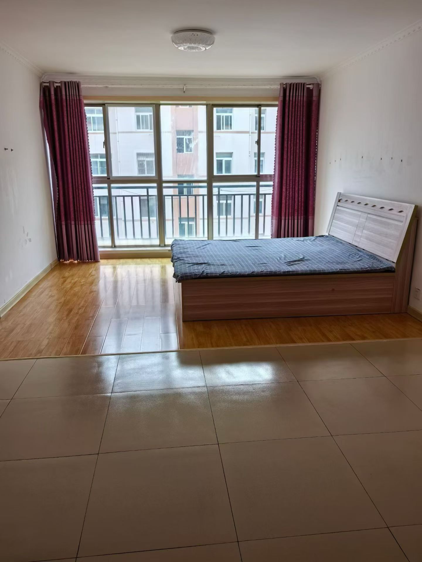 @出租金地翠一居室，家电家具齐全