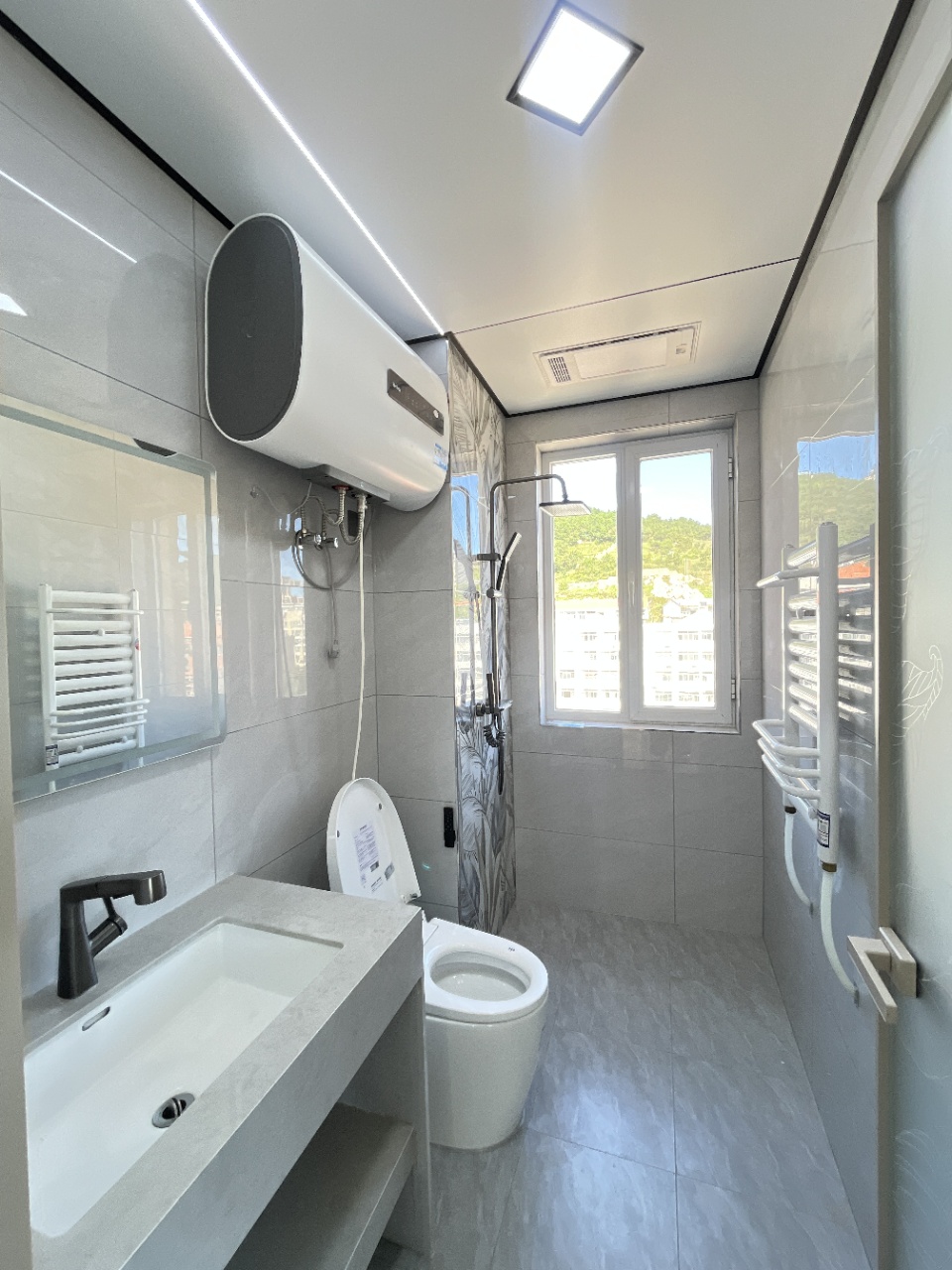 @张家小区电梯12楼83平带地下室全屋木饰面板大理石窗套