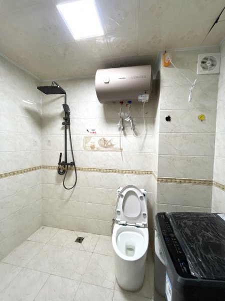 @ 紫光阁10楼 55.74平海景房两居室**家具家电都带 