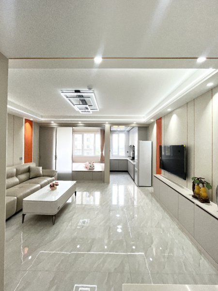 紫光阁电梯精装小两室出售